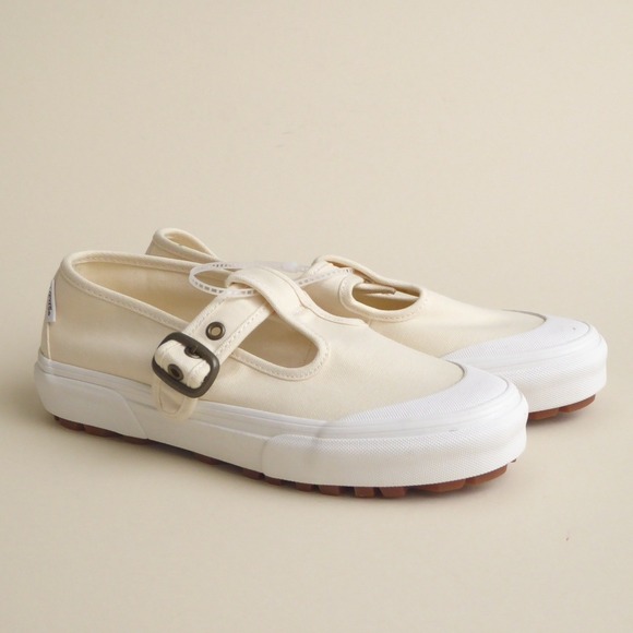 NEW Vans Style 93 Mary Jane Sneakers Shoes Buckle Cream White Canvas Womens 7.5 - Picture 1 of 7